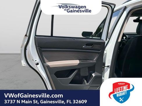 Used 2023 Volkswagen Atlas SE FWD image 12