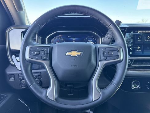 Used 2024 Chevrolet Silverado 1500 LT AWD/4WD image 8