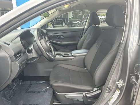 Used 2025 Nissan Sentra S FWD image 30