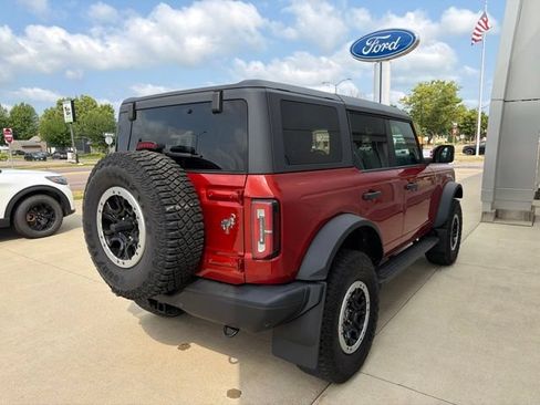 Used 2022 Ford Bronco Badlands AWD/4WD image 8