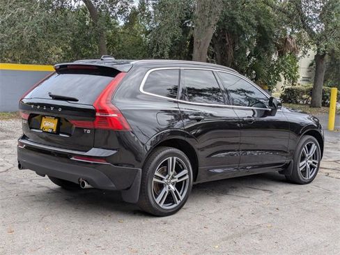 Used 2020 Volvo XC60 T5 Momentum image 5