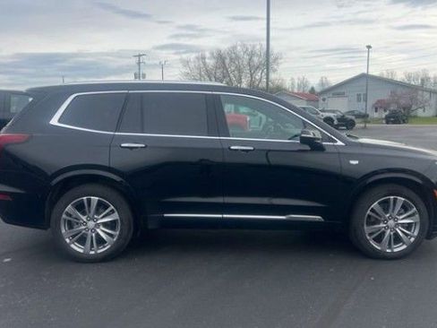 Certified 2024 Cadillac XT6 Premium Luxury w/ Platinum Package AWD/4WD image 3