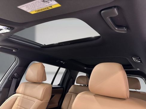 Certified 2026 Hyundai Santa Fe Limited AWD/4WD image 18