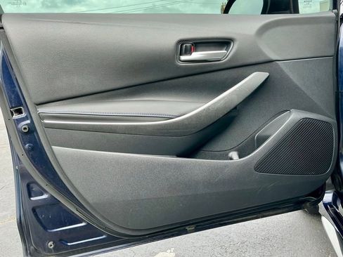 Used 2022 Toyota Corolla SE FWD image 39
