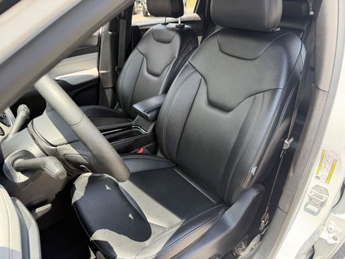 Certified 2025 Jeep Compass Limited AWD/4WD image 16