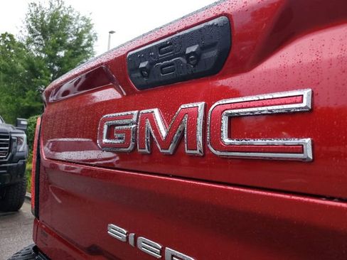 Used 2025 GMC Sierra 2500 AT4 w/ AT4 Premium Plus Package image 6