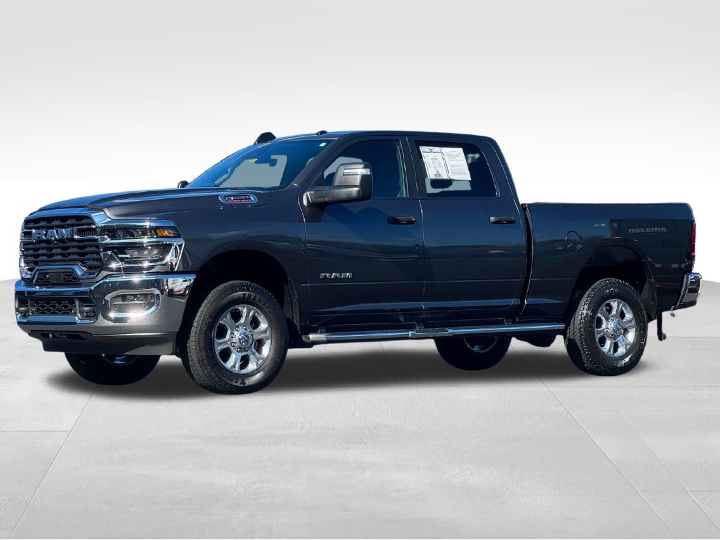 Used 2025 RAM 2500 Big Horn AWD/4WD image 3
