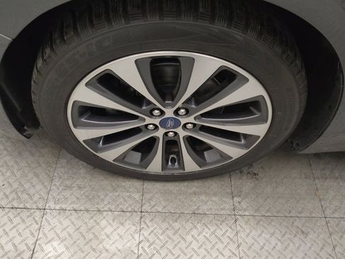 Used 2020 Ford Fusion SE AWD/4WD image 31