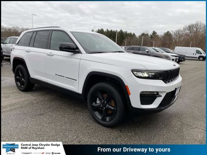New 2025 Jeep Grand Cherokee Limited w/ Black Appearance Package