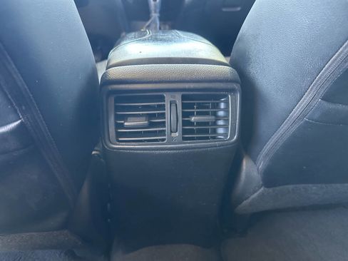 Used 2018 Nissan Rogue SL w/ Premium Package image 23