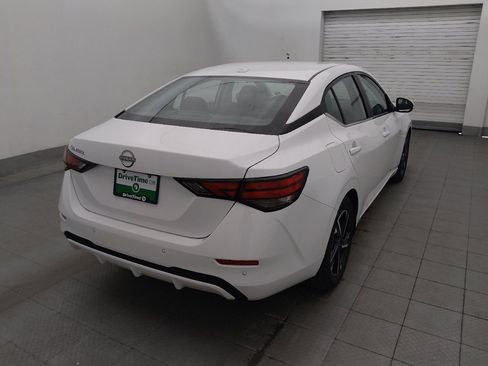 Used 2025 Nissan Sentra SV FWD image 9
