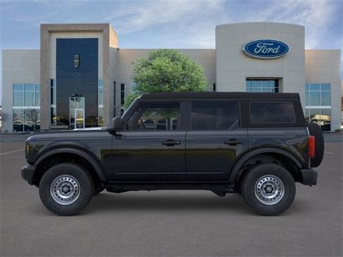 New 2025 Ford Bronco 4-Door image 3