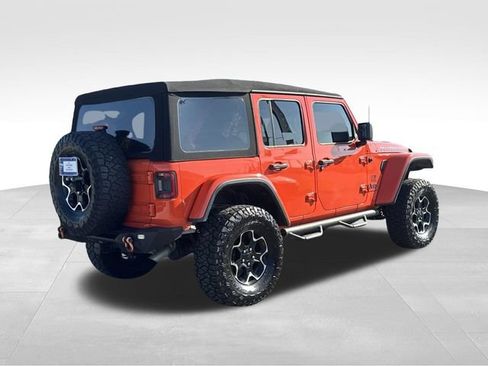 Used 2023 Jeep Wrangler Unlimited Rubicon w/ Cold Weather Group AWD/4WD image 5