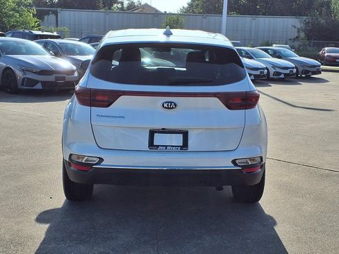 Used 2022 Kia Sportage LX w/ LX FWD Value Edition Package image 8