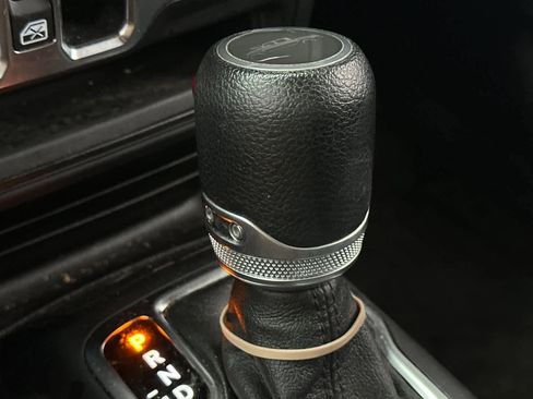 Used 2021 Jeep Gladiator Sport image 23