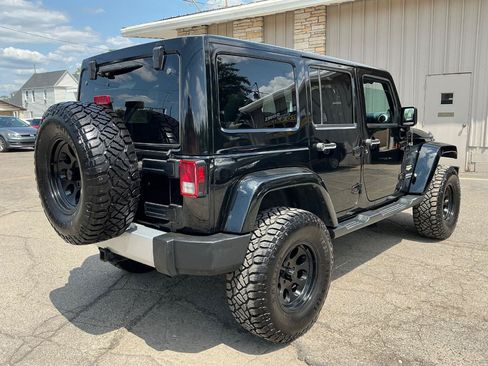 Used 2014 Jeep Wrangler Unlimited Sahara w/ Katzin Premium Leather Group AWD/4WD image 4