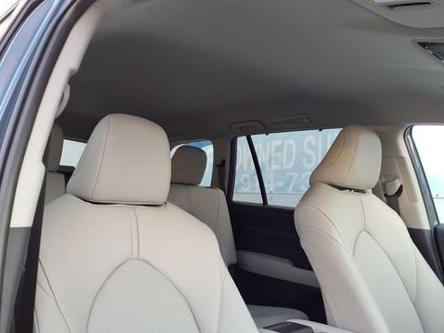 Used 2026 Toyota Grand Highlander AWD image 22