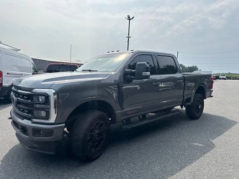 Used 2024 Ford F350 Lariat w/ Lariat Ultimate Package AWD/4WD image 3