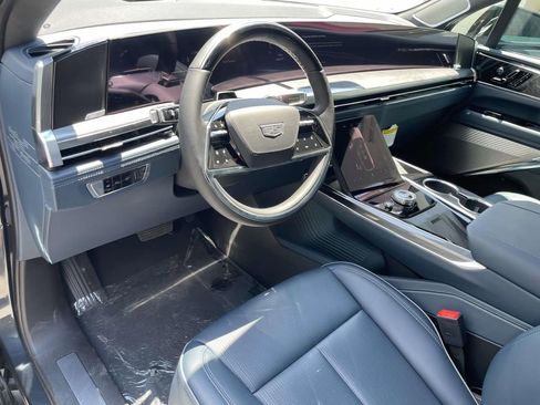 New 2026 Cadillac Escalade IQ Sport 2 w/ LPO, ONYX Package image 21