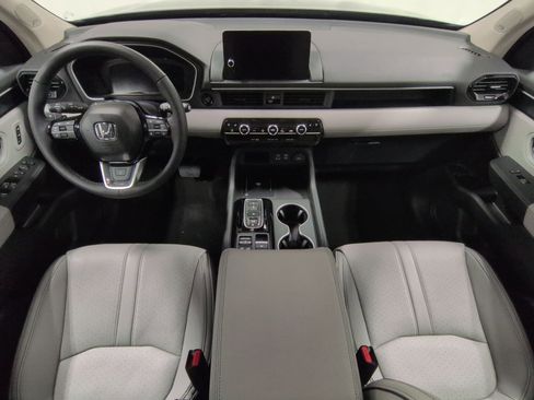 Certified 2025 Honda Pilot Elite image 16