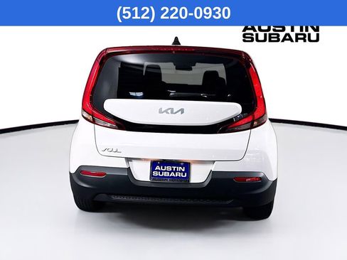 Used 2022 Kia Soul LX image 6