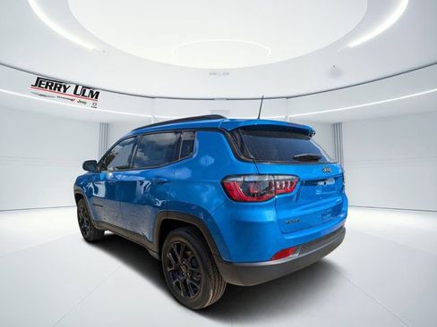 New 2026 Jeep Compass Latitude image 5