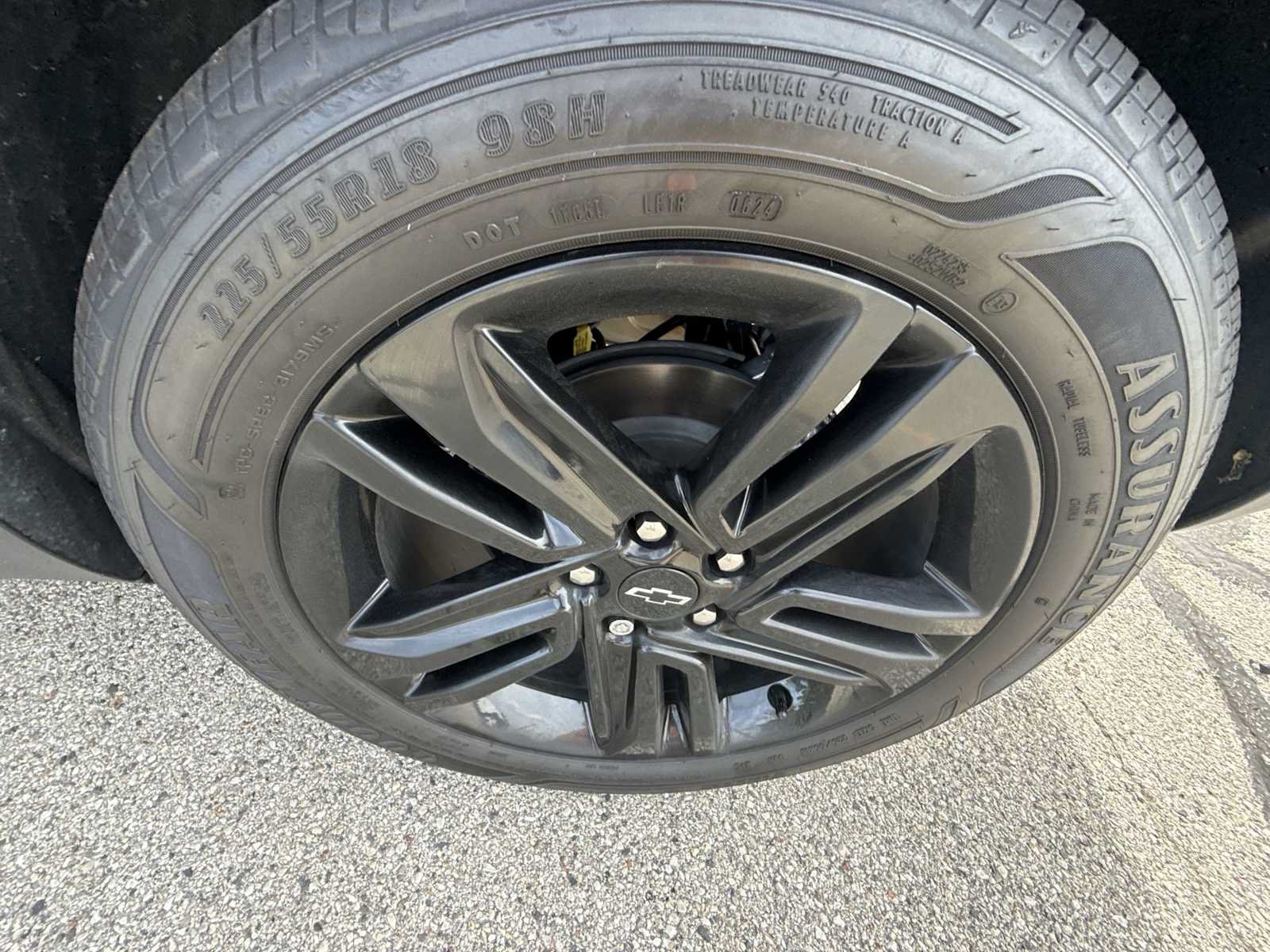 Used 2025 Chevrolet Trax ACTIV w/ Sunroof Package FWD image 32