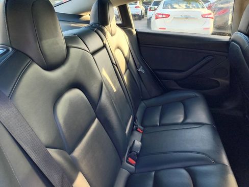 Used 2022 Tesla Model 3 Long Range AWD/4WD image 42