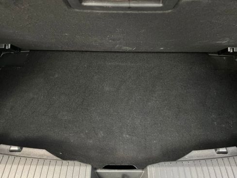 Used 2025 Nissan Rogue SL FWD image 32