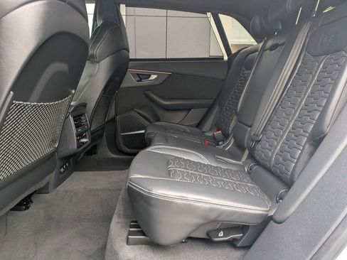 Used 2021 Audi RS Q8 4.0T image 16