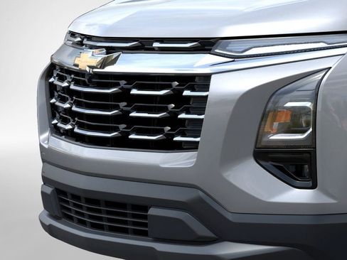 New 2026 Chevrolet Equinox LT w/ Safety and Technology Package AWD/4WD image 13