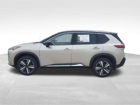 Used 2023 Nissan Rogue Platinum w/ Platinum Premium Package AWD/4WD image 2