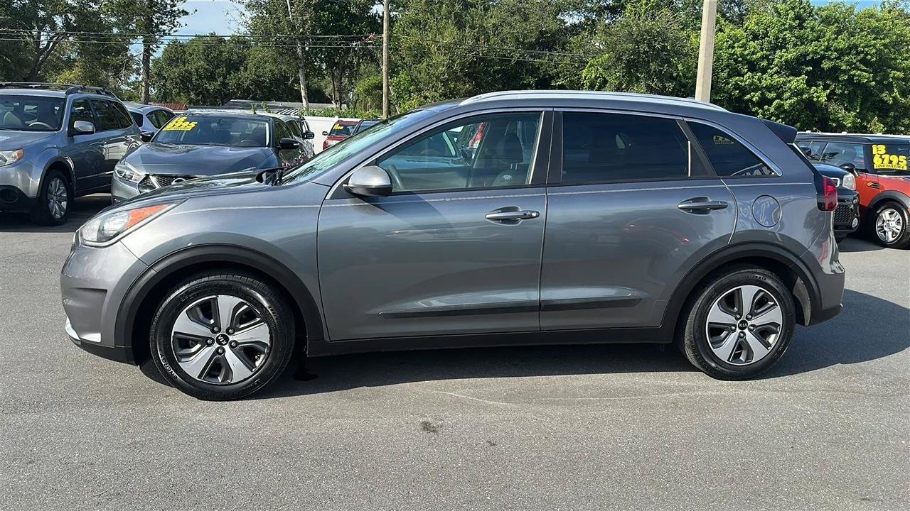 Used 2018 Kia Niro LX FWD image 13
