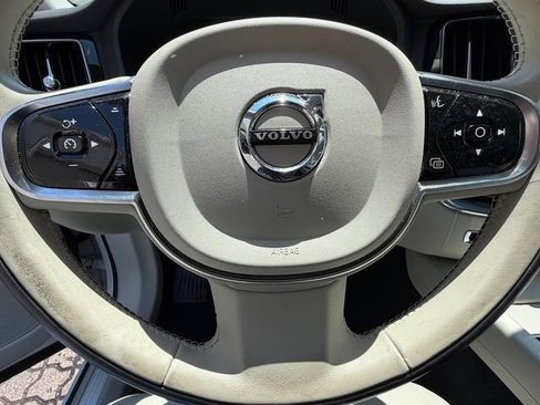 Used 2024 Volvo XC60 B5 Core w/ Protection Package Premier AWD/4WD image 23