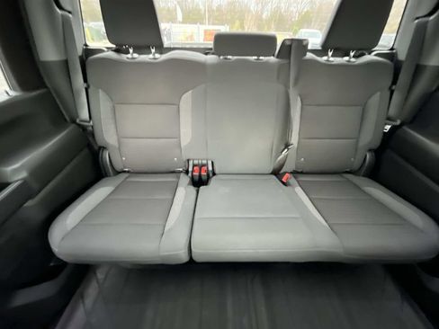 Certified 2024 Chevrolet Silverado 2500 Custom w/ Custom Value Package image 30