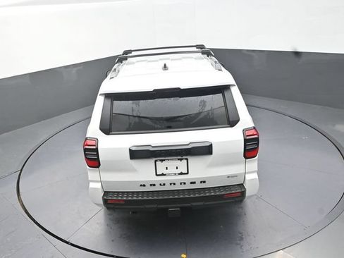 Used 2026 Toyota 4Runner SR5 AWD/4WD image 28