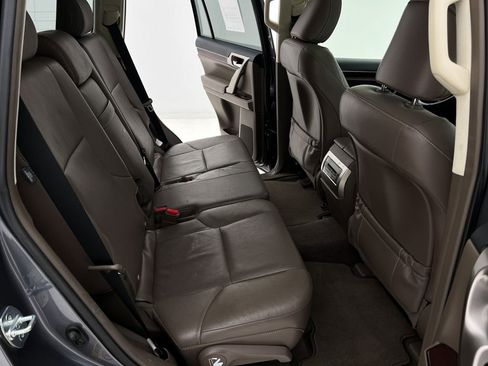 Used 2018 Lexus GX 460 image 11