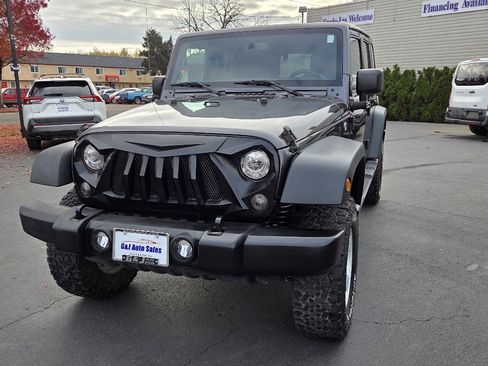 Used 2017 Jeep Wrangler Unlimited Sport w/ Quick Order Package 24S image 3