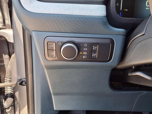 New 2026 Ford Maverick XLT FWD image 17