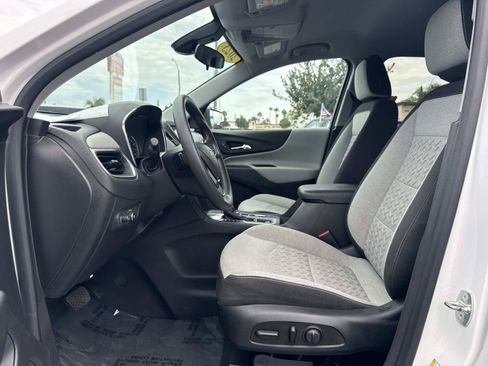 Used 2023 Chevrolet Equinox LS w/ LS Convenience Package FWD image 22