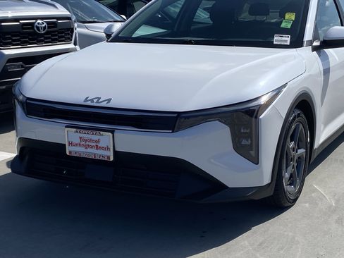 Used 2025 Kia K4 FWD image 7
