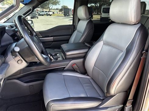 Used 2024 Ford F150 Lightning Lariat image 27