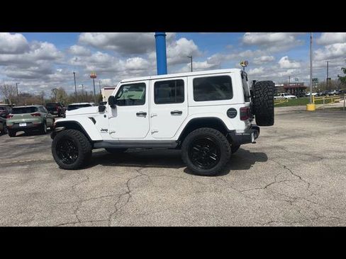 Used 2025 Jeep Wrangler Sahara w/ Safety Group image 29