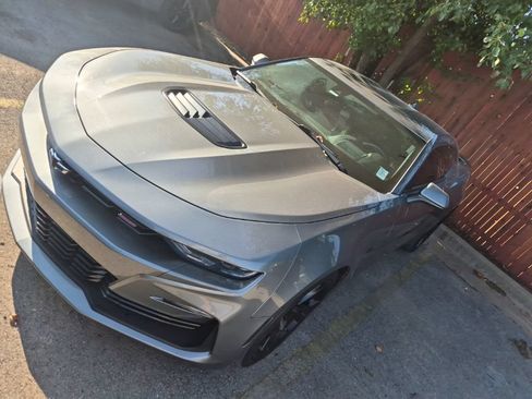 Used 2021 Chevrolet Camaro SS RWD image 3