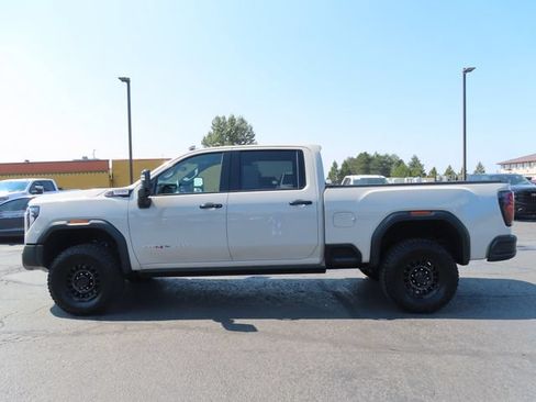 Certified 2026 GMC Sierra 2500 AT4X w/ AT4X AEV Edition AWD/4WD image 4