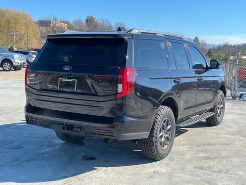 New 2026 Ford Expedition Tremor image 3