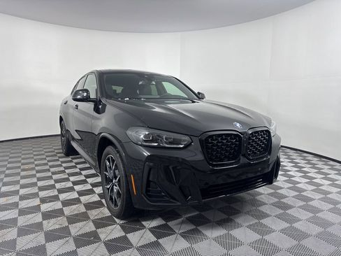 Certified 2023 BMW X4 xDrive30i w/ M Sport Package image 3