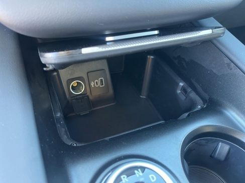 Used 2025 Ford Explorer ST-Line image 27