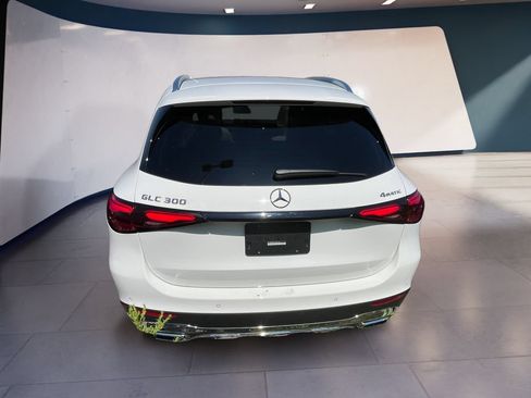 Certified 2026 Mercedes-Benz GLC 300 4MATIC image 4