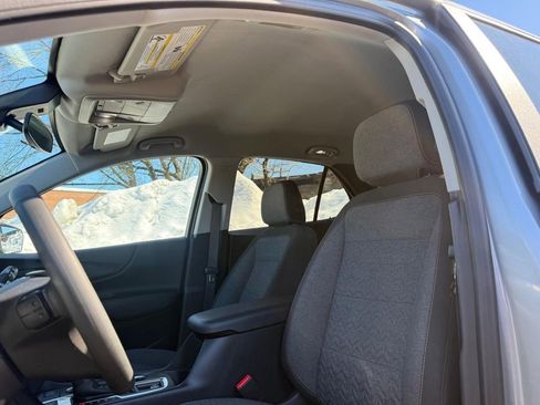 Used 2023 Chevrolet Equinox LT image 12